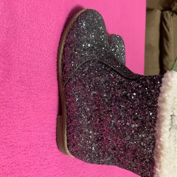 Boots - Picture 6 of 6